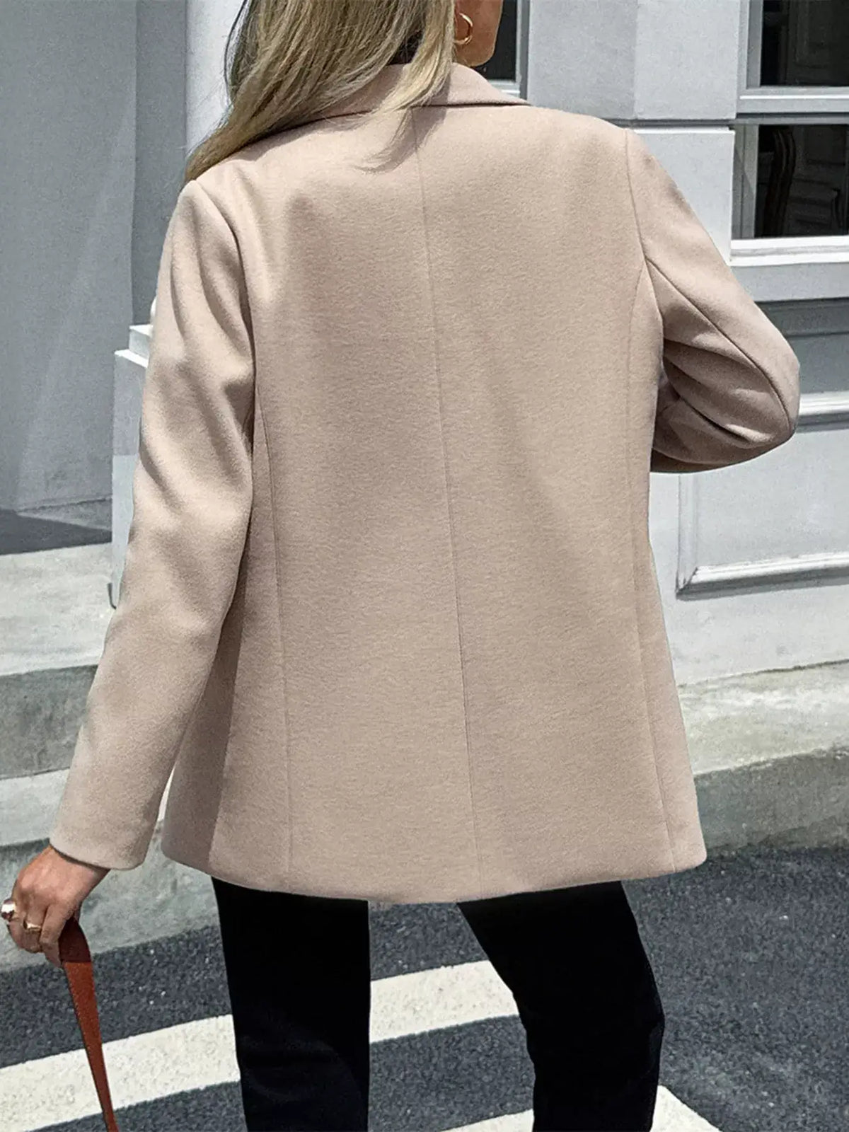 Blazer de cuello solapa con botones - Vista trasera