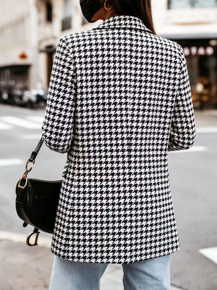 blazer doble botonadura pata de gallo mujer vista trasera