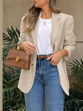 Detalle bolsillos blazer manga larga mujer - Esencia Mujer