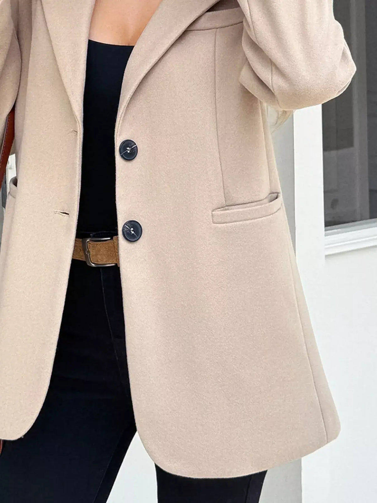 Blazer de cuello solapa con botones - Detalle botones